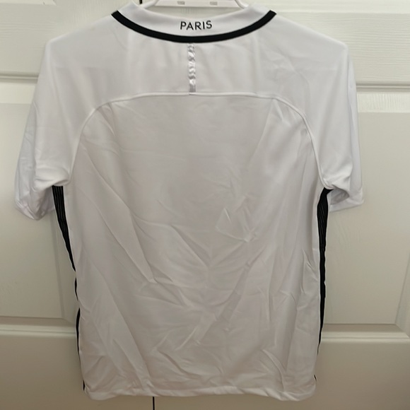 2016 PSG Nike third kit jersey (men’s size small, no player on the back) - Picture 2 of 3